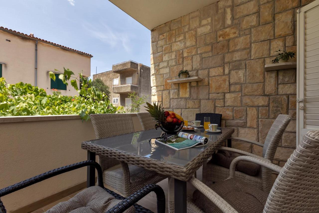 Rafael Apartment Makarska Exterior photo